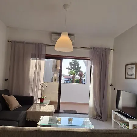 Palmeira Sol- 2 Bedrooms 300m From The Ocean View * Porches (Algarve)
