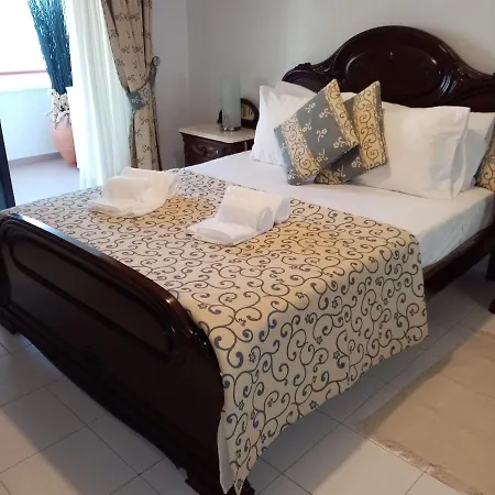 Palmeira Sol- 2 Bedrooms 300m From The Ocean View شقة *