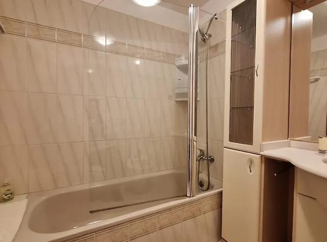 Palmeira Sol- 2 Bedrooms 300m From The Ocean View 公寓 *