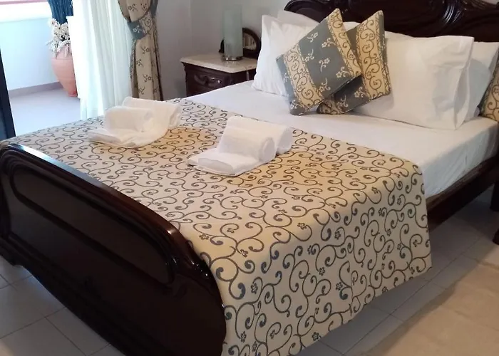 Palmeira Sol- 2 Bedrooms 300m From The Ocean View 公寓 *